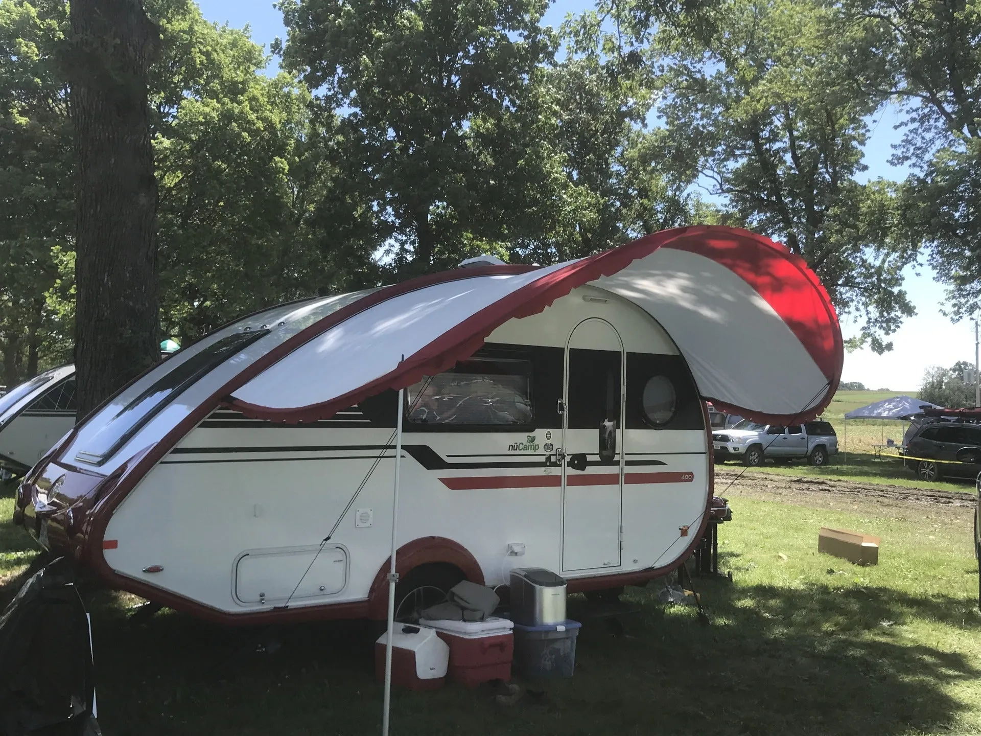 AllPro Shade Wing Visor for TAB 400 Campers