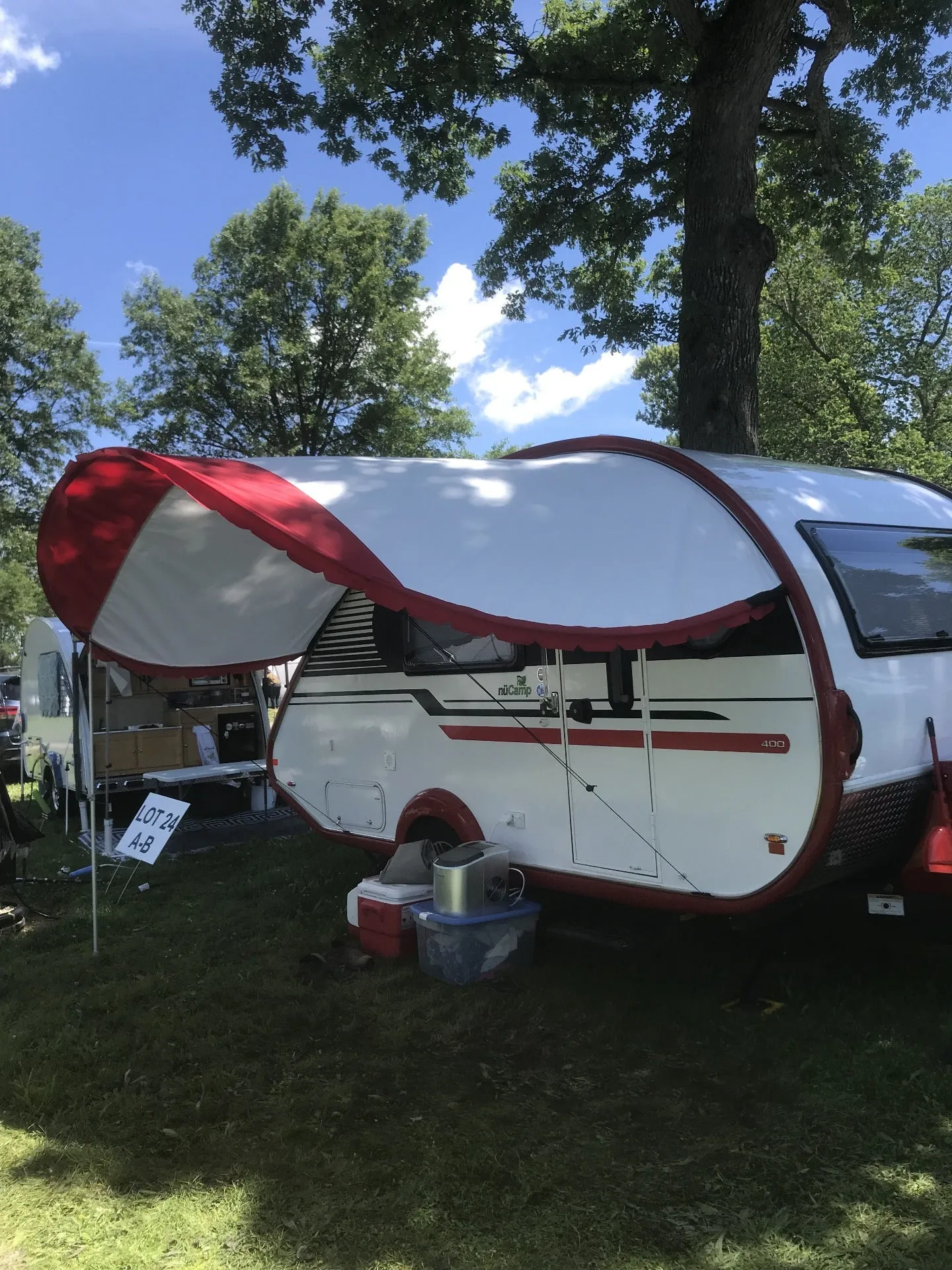 AllPro Shade Wing Visor for TAB 400 Campers