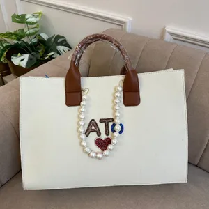 Nivel Offwhite Pearlet Tote
