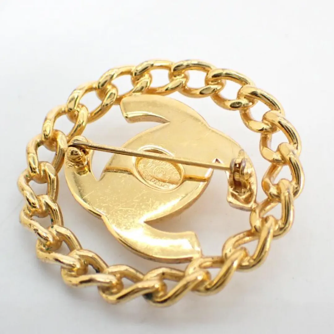 Vintage CHANEL golden chain frame turn lock CC pin brooch. Gorgeous jewelry. Coco mark brooch. 061015ac1